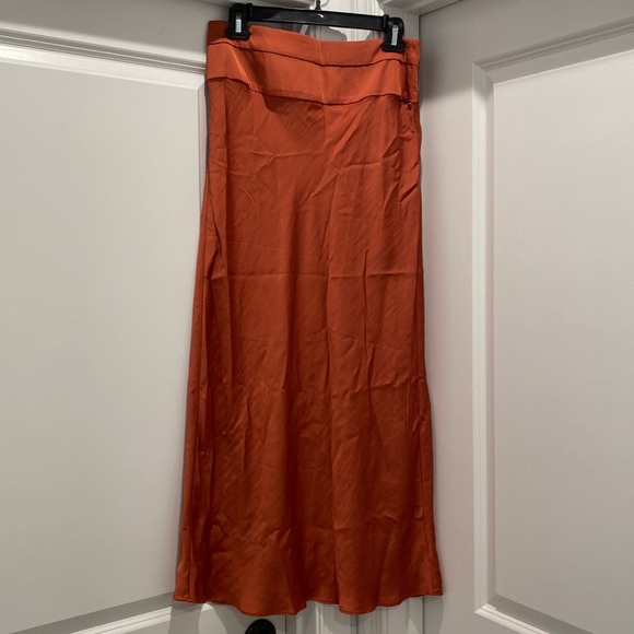 NWT Free People Normani bias satin midi skirt size 12 - Picture 3 of 9